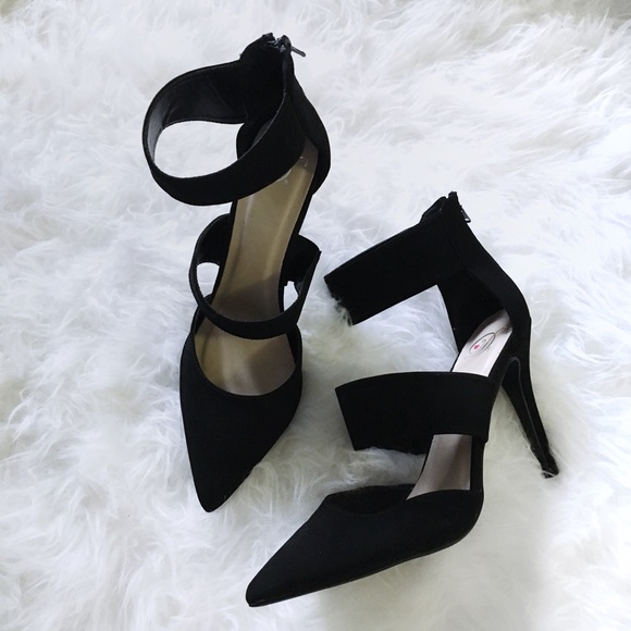 Shoes - Black High Heels